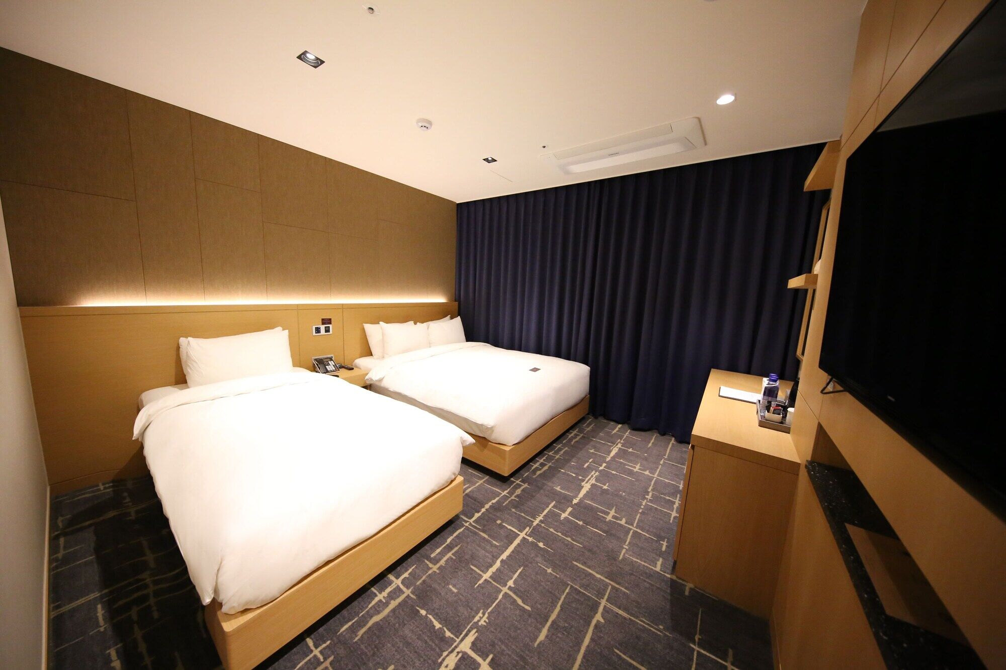 Hotel Sea Cruise 4*